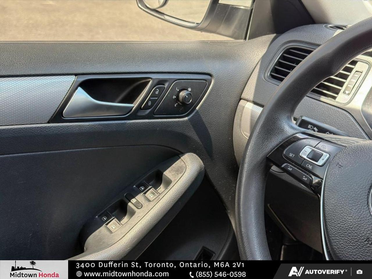 2016 Volkswagen Jetta Sedan VdpUrlEn Photo