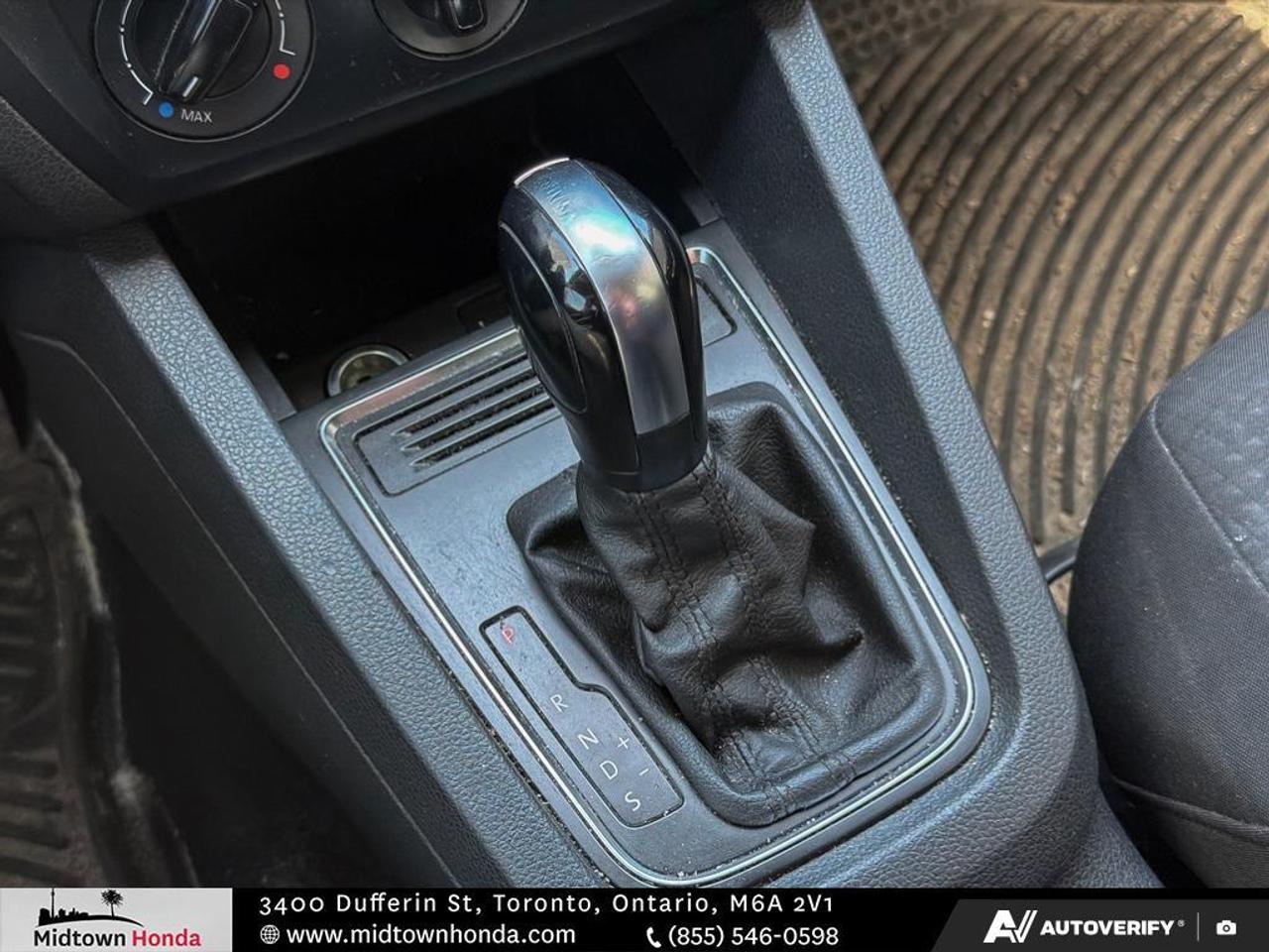 2016 Volkswagen Jetta Sedan VdpUrlEn Photo