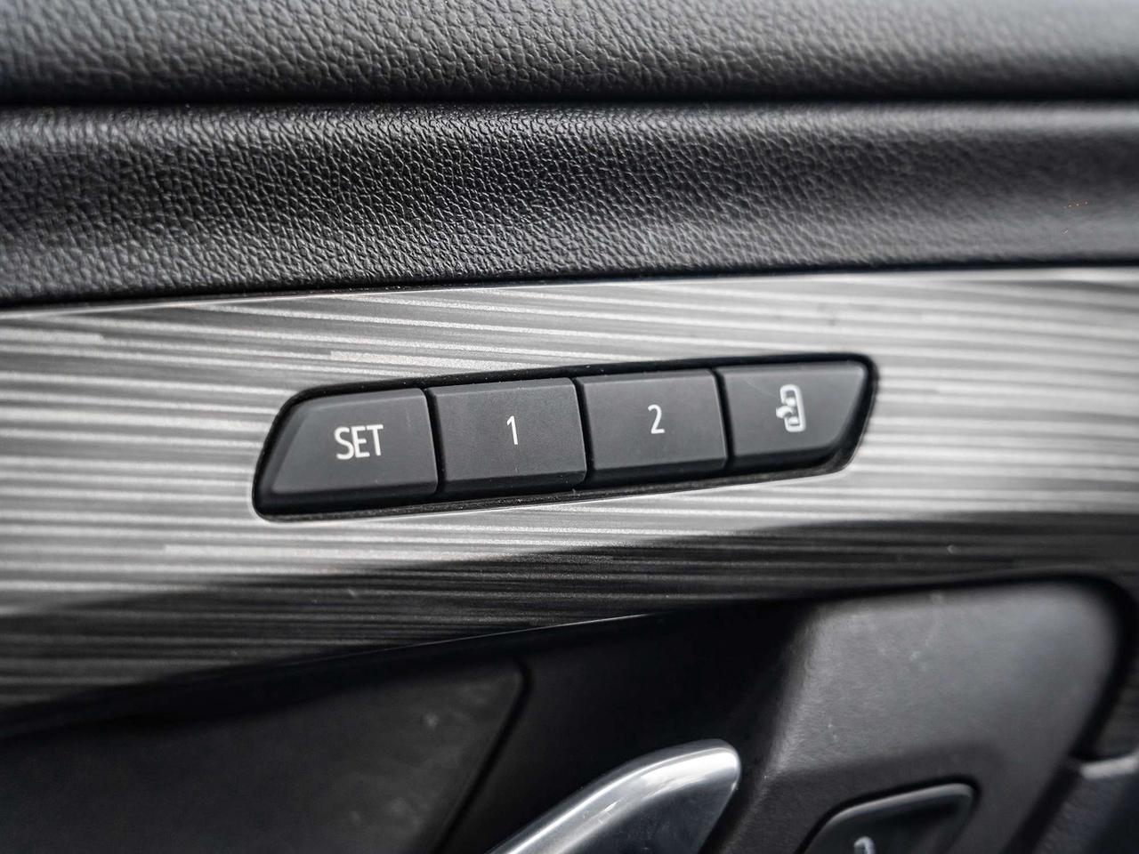 2024 GMC Terrain AWD 4DR SLT Photo