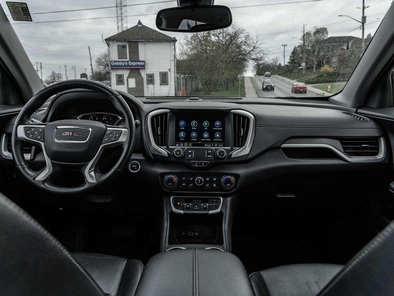 2024 GMC Terrain AWD 4DR SLT Photo