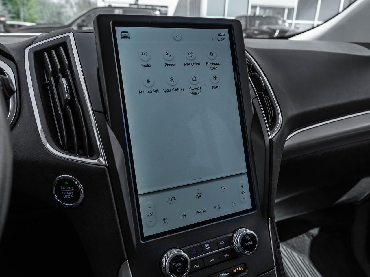 2021 Ford Edge Titanium AWD  ROOF  NAVI  LEATHER SEATS Photo