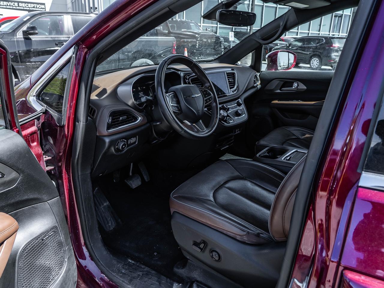 2020 Chrysler Pacifica Hybrid  Photo