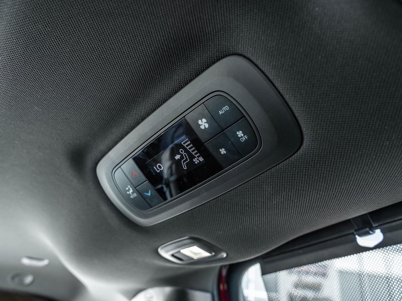 2020 Chrysler Pacifica Hybrid  Photo