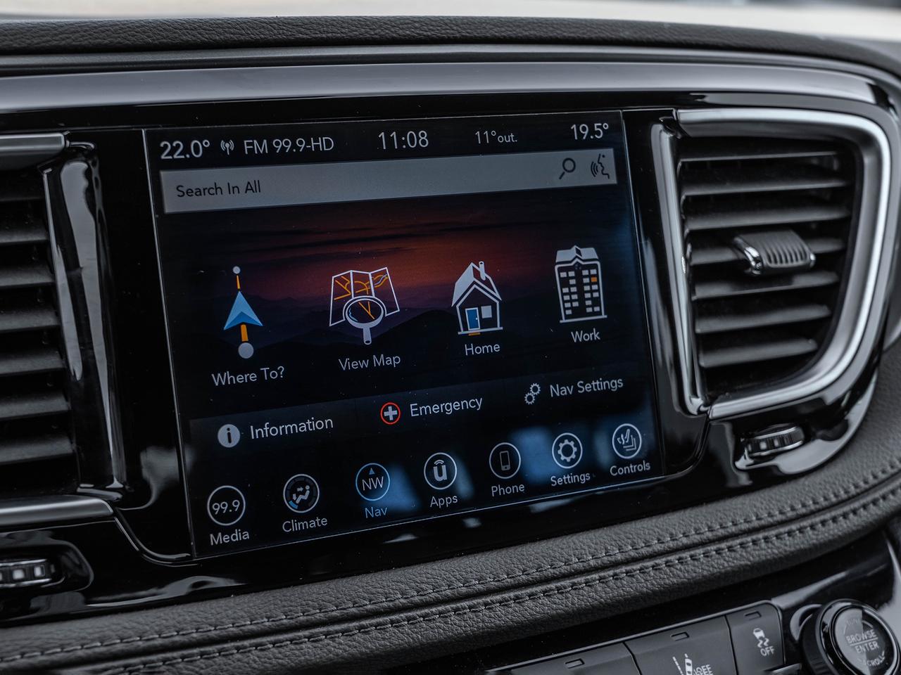 2020 Chrysler Pacifica Hybrid  Photo