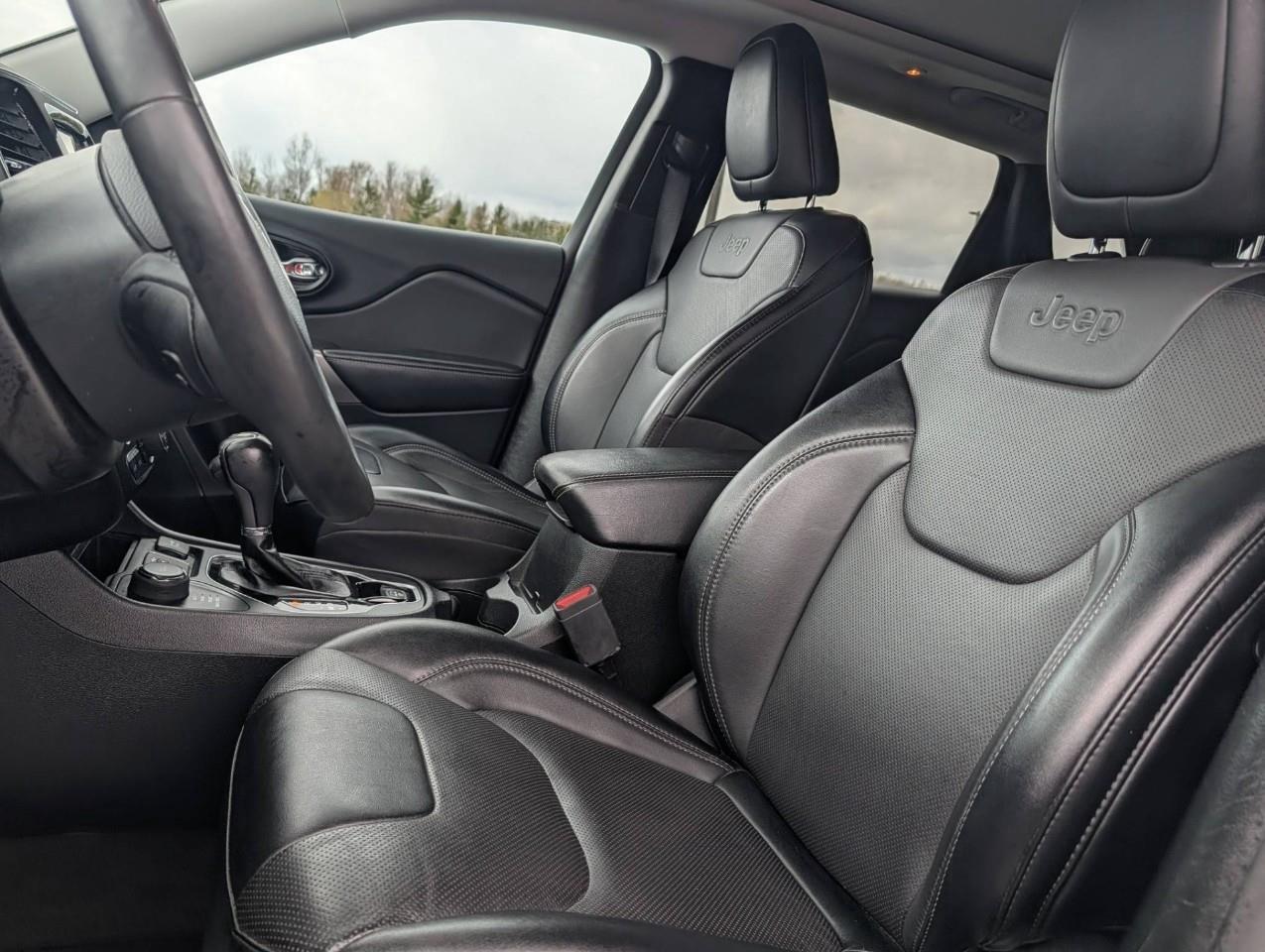 2022 Jeep Cherokee Limited NO ACCIDENTS Photo