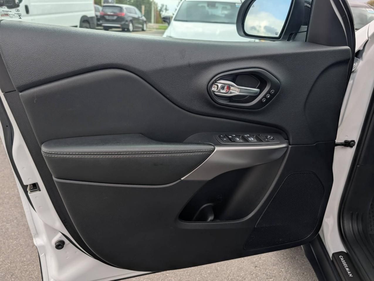 2022 Jeep Cherokee Limited NO ACCIDENTS Photo
