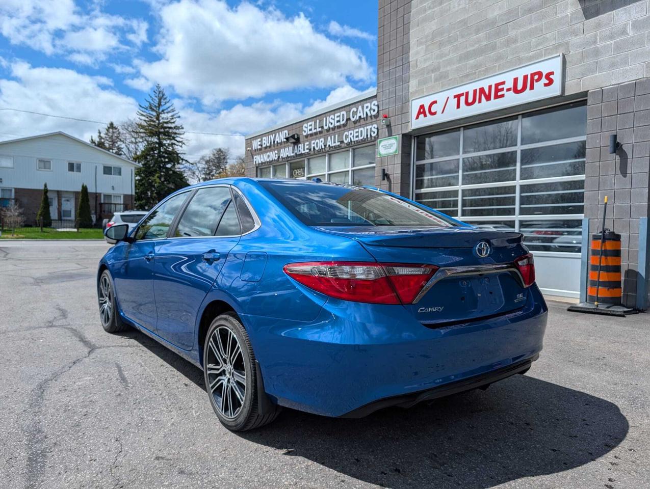 2016 Toyota Camry SE, 1 Owner, Low kms! Only 66500! Photo4