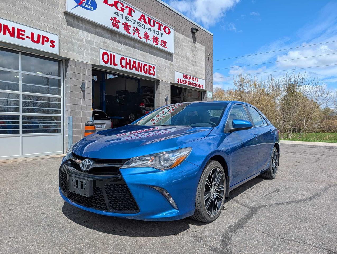 2016 Toyota Camry SE, 1 Owner, Low kms! Only 66500! Photo2