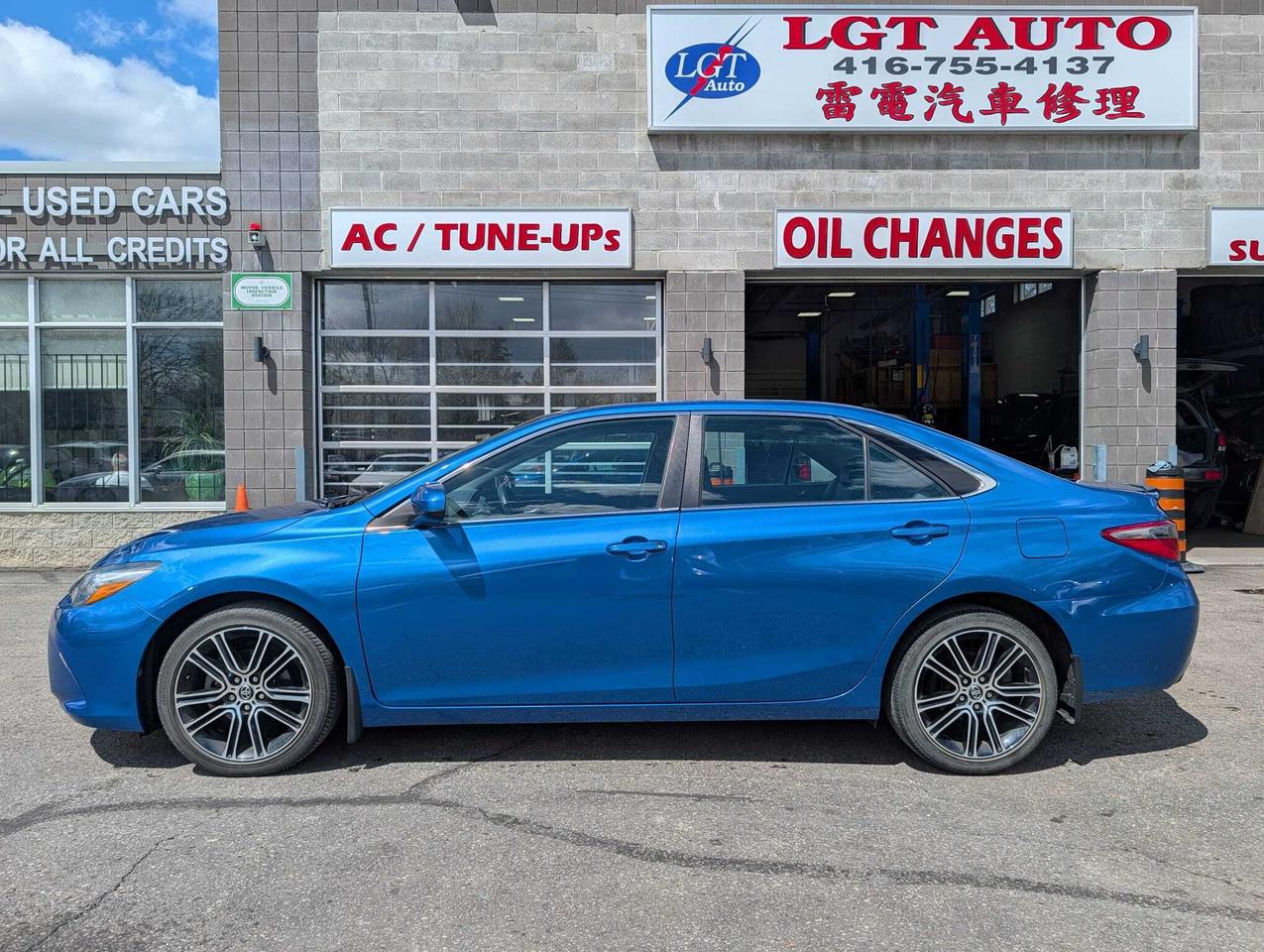 2016 Toyota Camry SE, 1 Owner, Low kms! Only 66500! Photo3