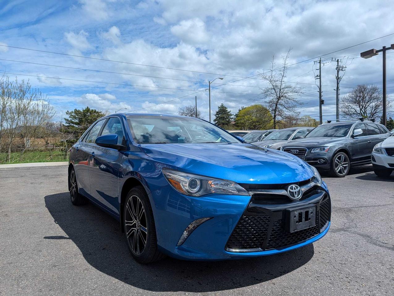 2016 Toyota Camry SE, 1 Owner, Low kms! Only 66500! Photo0
