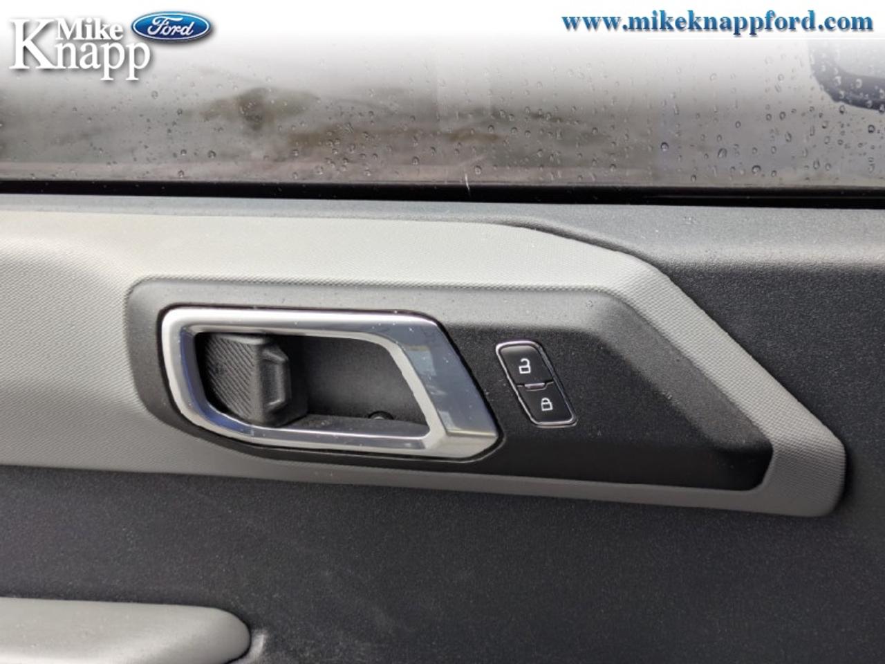 2022 Ford Bronco Base 4 Door 4x4 Photo