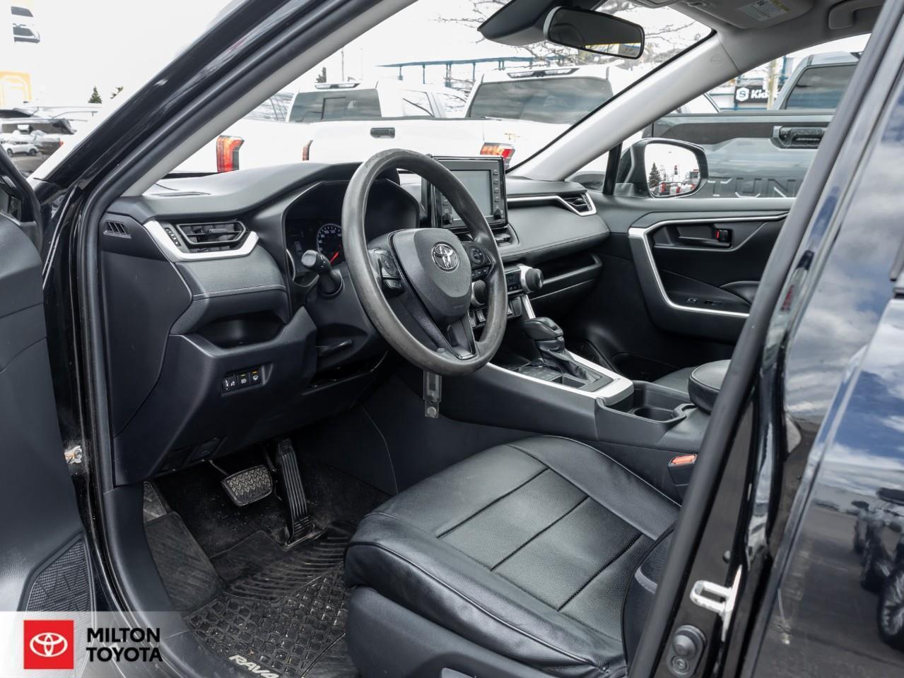 2019 Toyota RAV4 HEATED SEATS APPLE CARPLAY BLIND SPOT MONITORING N Photo