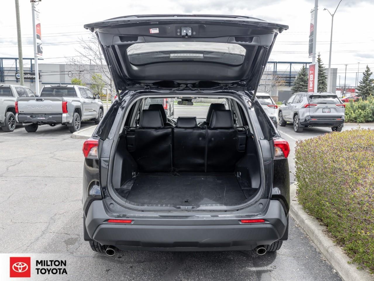 2019 Toyota RAV4 HEATED SEATS APPLE CARPLAY BLIND SPOT MONITORING N Photo