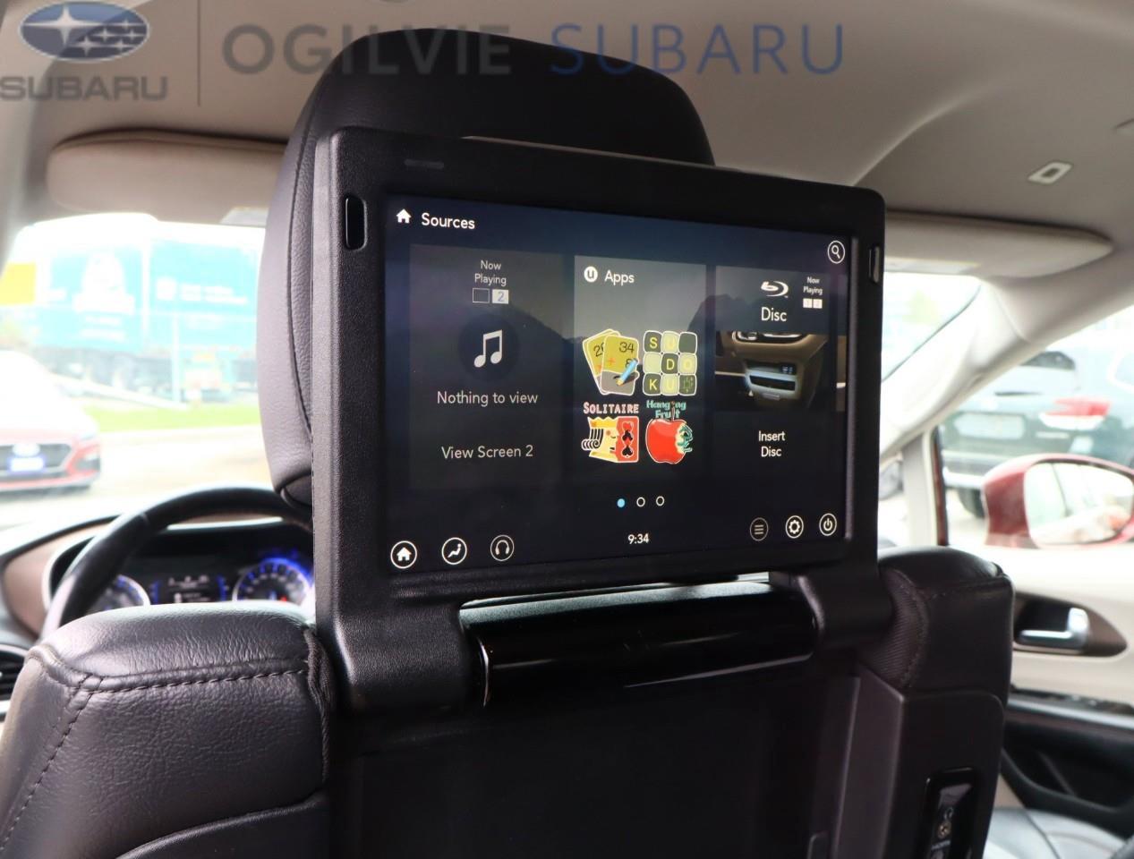 2019 Chrysler Pacifica Touring-L Passenger Van Photo