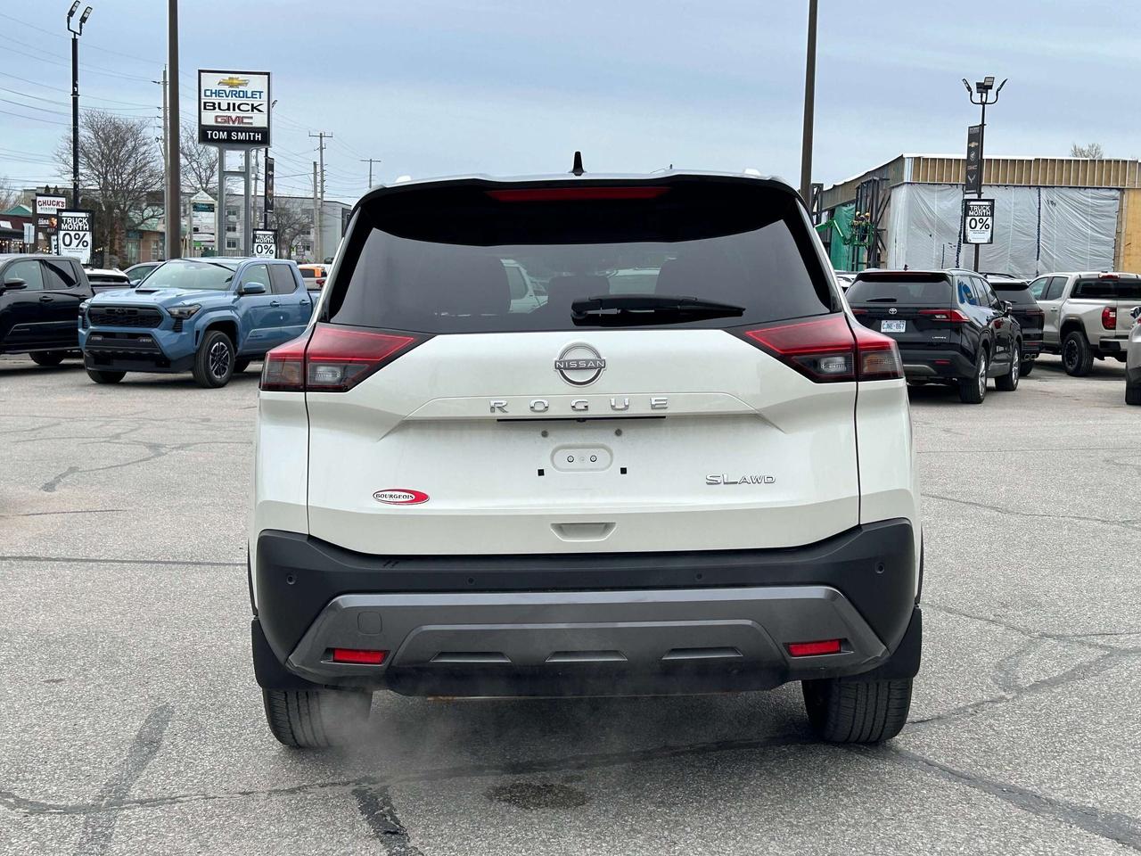 2023 Nissan Rogue SL   Moonroof Photo
