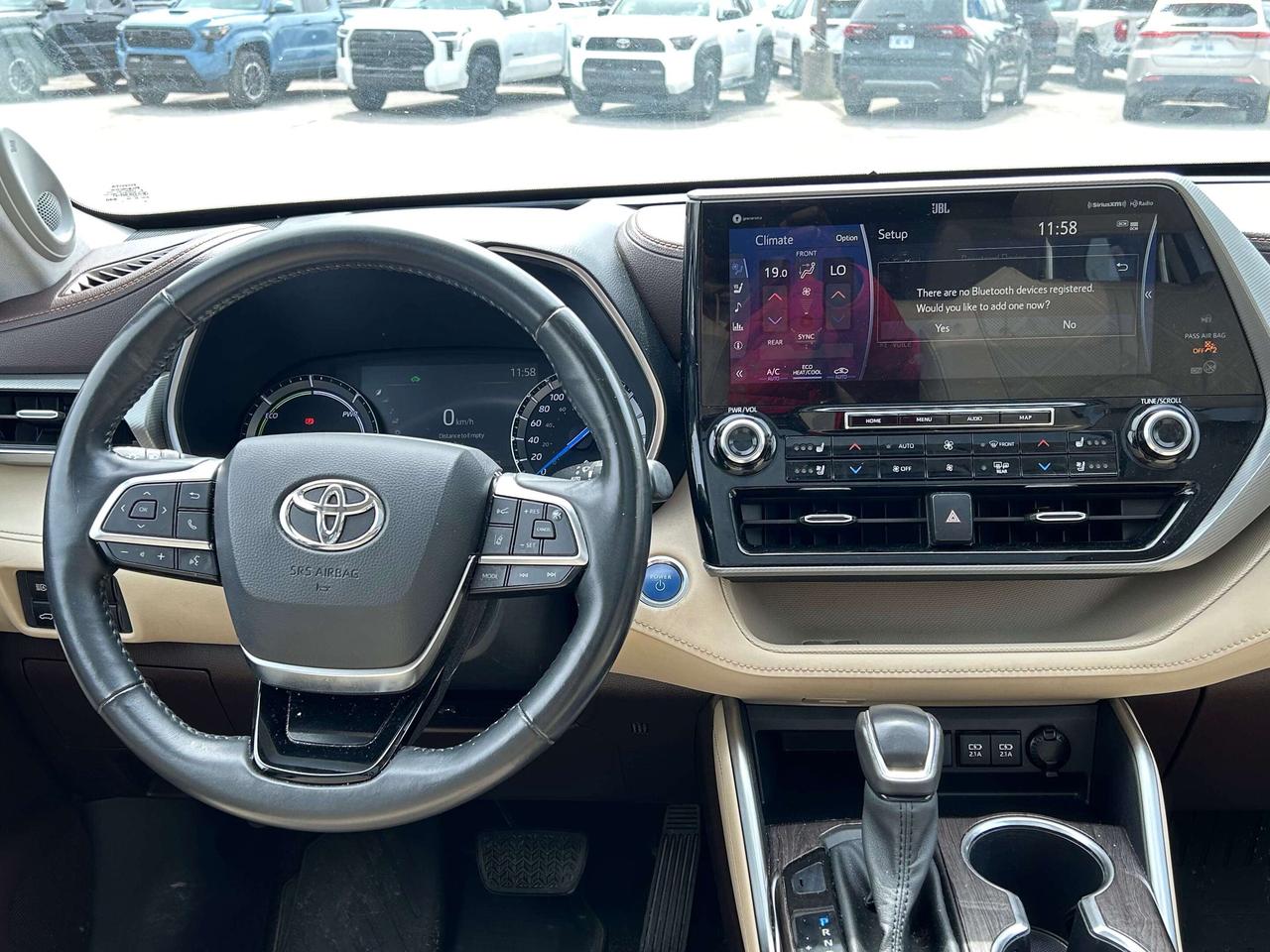 2020 Toyota Highlander LIMITED  Photo