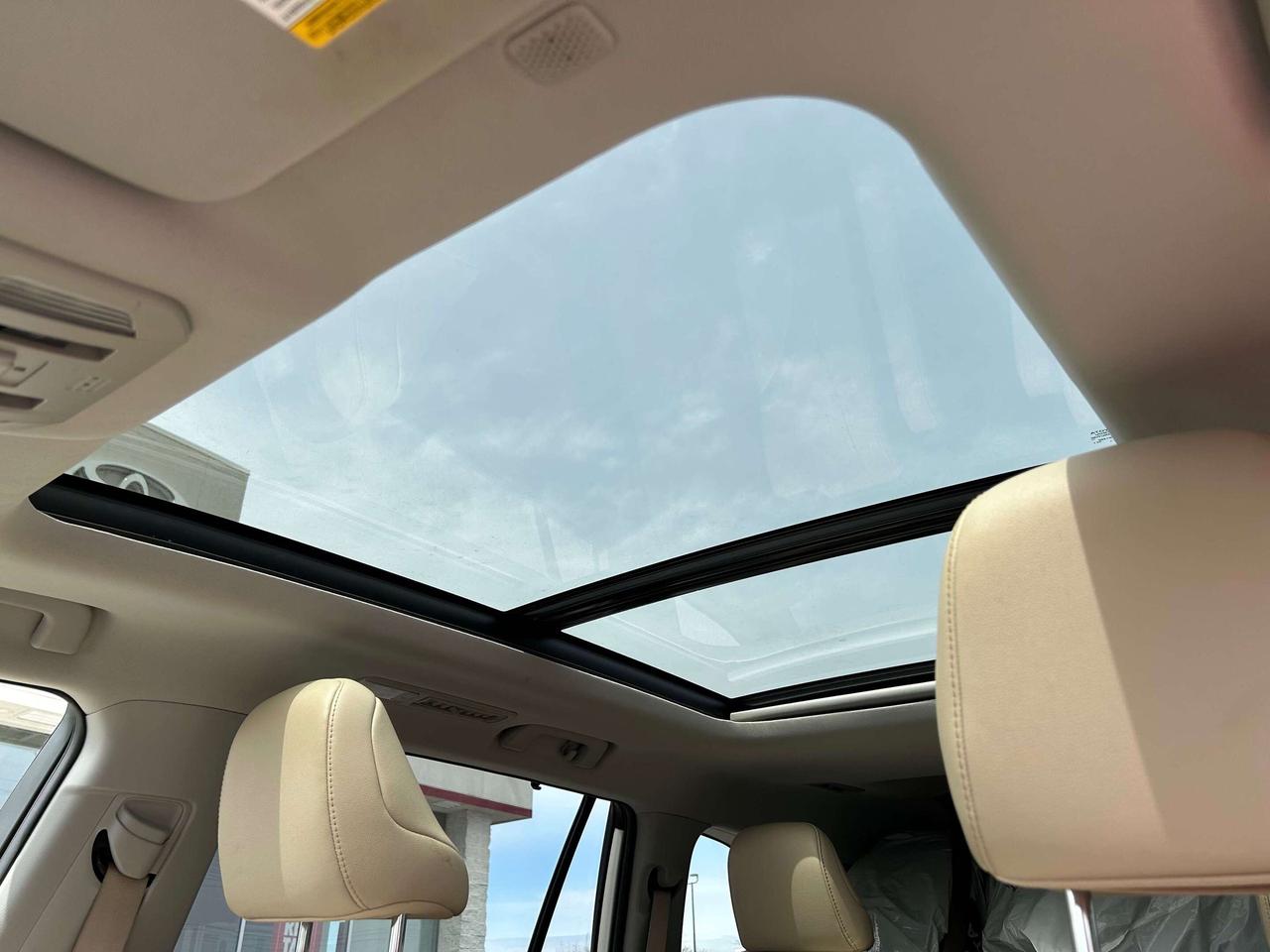 2020 Toyota Highlander LIMITED  Photo