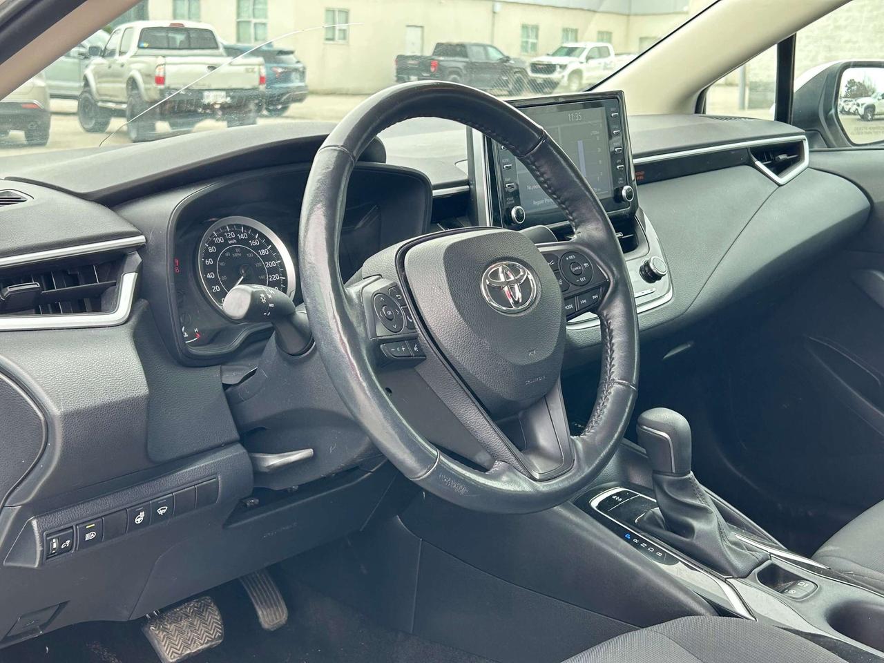 2020 Toyota Corolla LE Upgrade   Moonroof   Heated Wheel Photo