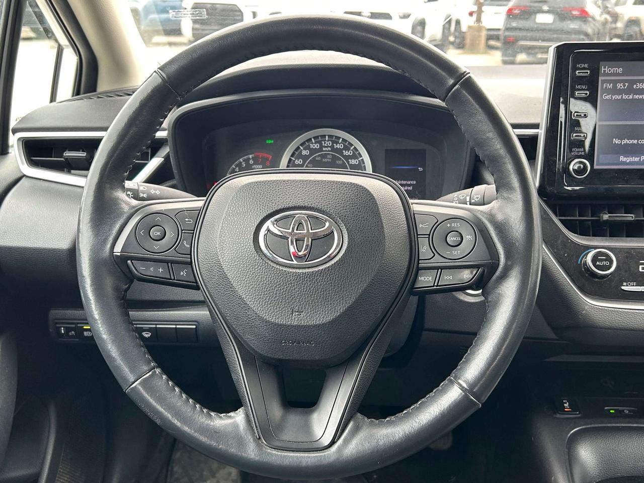 2020 Toyota Corolla LE Upgrade   Moonroof   Heated Wheel Photo