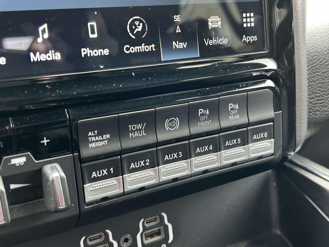 2023 RAM 2500 Laramie Photo