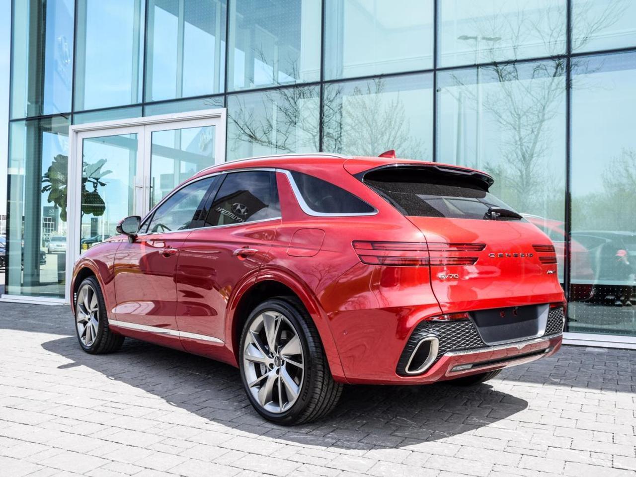 2025 Genesis GV70 2.5T Prestige AWD *CPO Low Finance Rates* Photo3