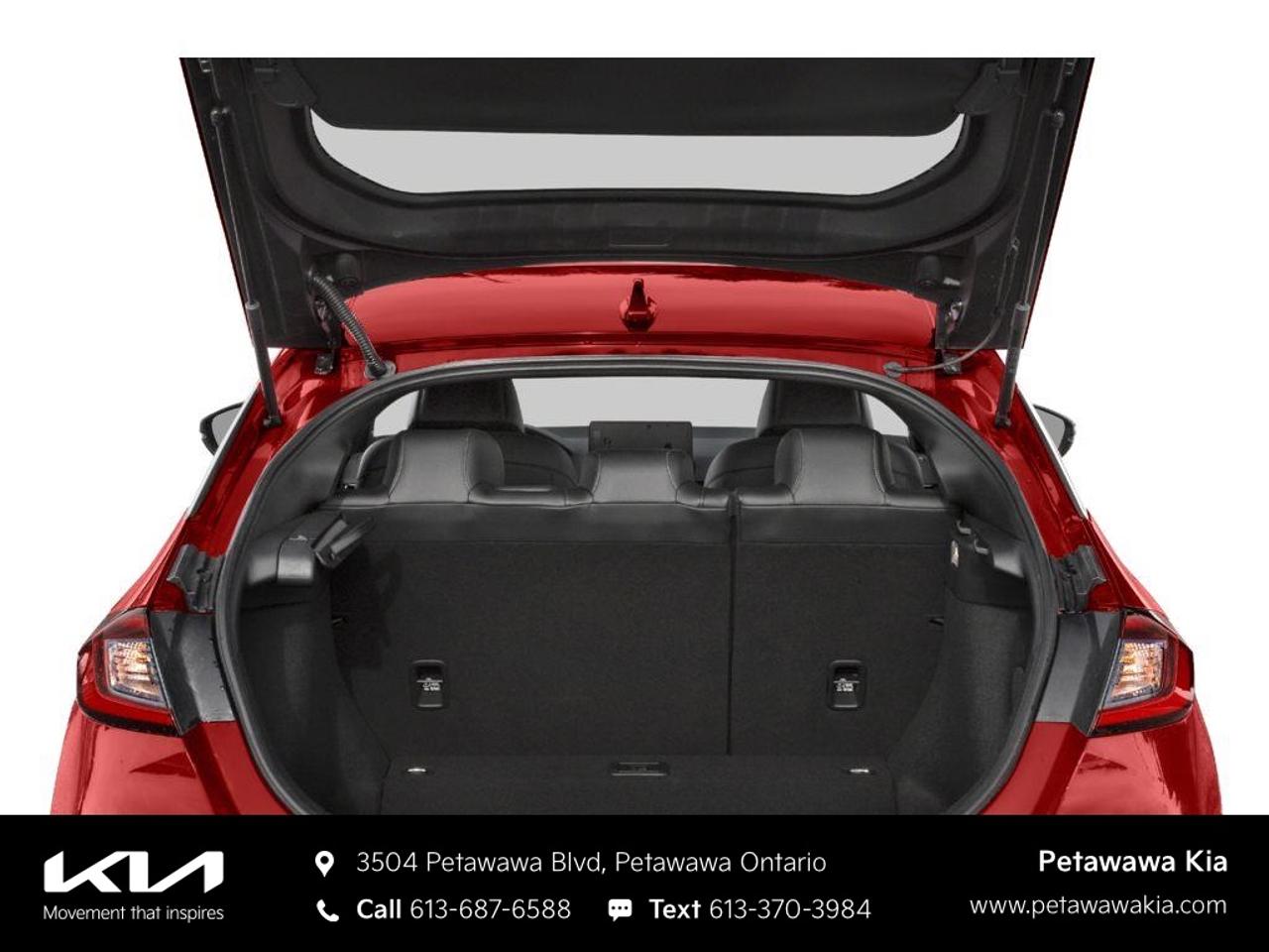 2022 Honda Civic Sport Touring 4dr Hatchback Photo