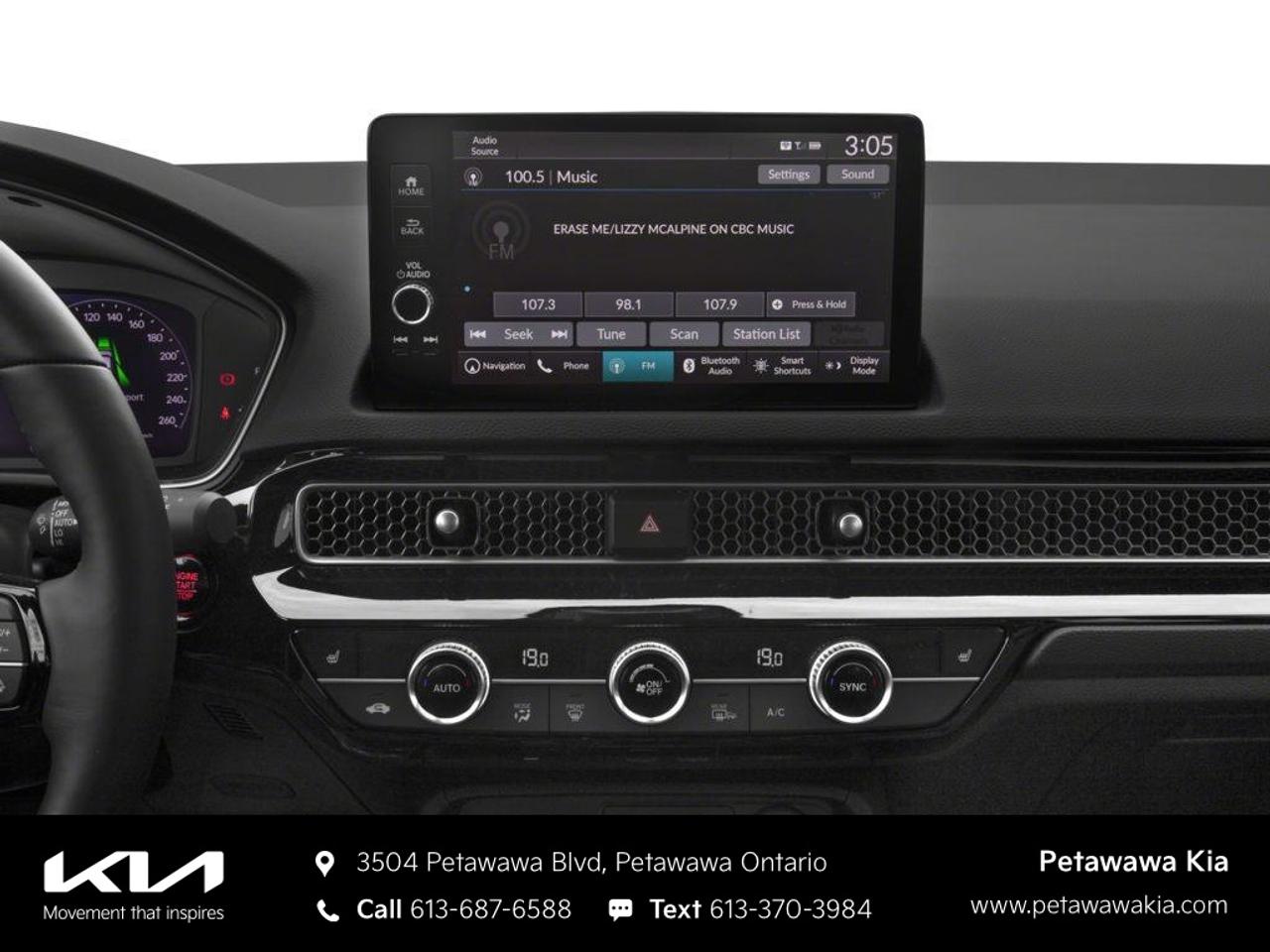 2022 Honda Civic Sport Touring 4dr Hatchback Photo