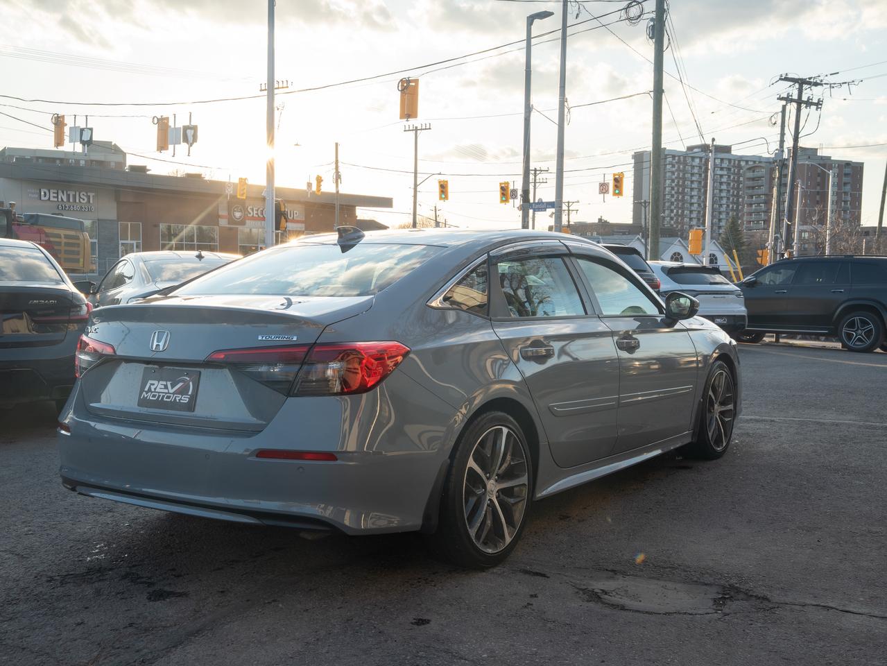 2023 Honda Civic Touring | NO Accidents | 2 Sets of Wheels Photo
