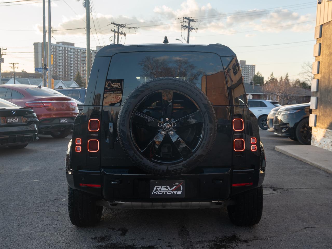 2025 Land Rover Defender 110 | X-Dynamic SE | Caraway Interior Photo