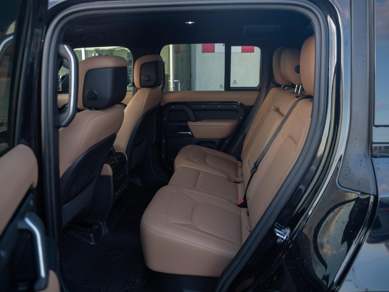 2025 Land Rover Defender 110 | X-Dynamic SE | Caraway Interior Photo