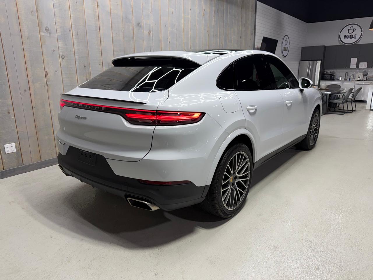 2020 Porsche Cayenne Coupe AWD Photo