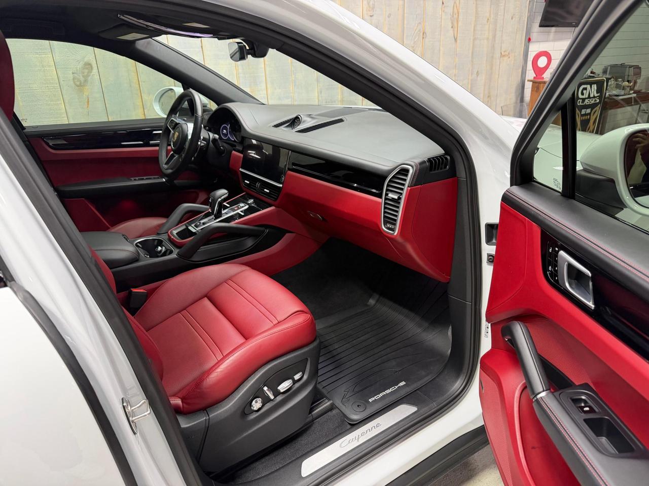 2020 Porsche Cayenne Coupe AWD Photo
