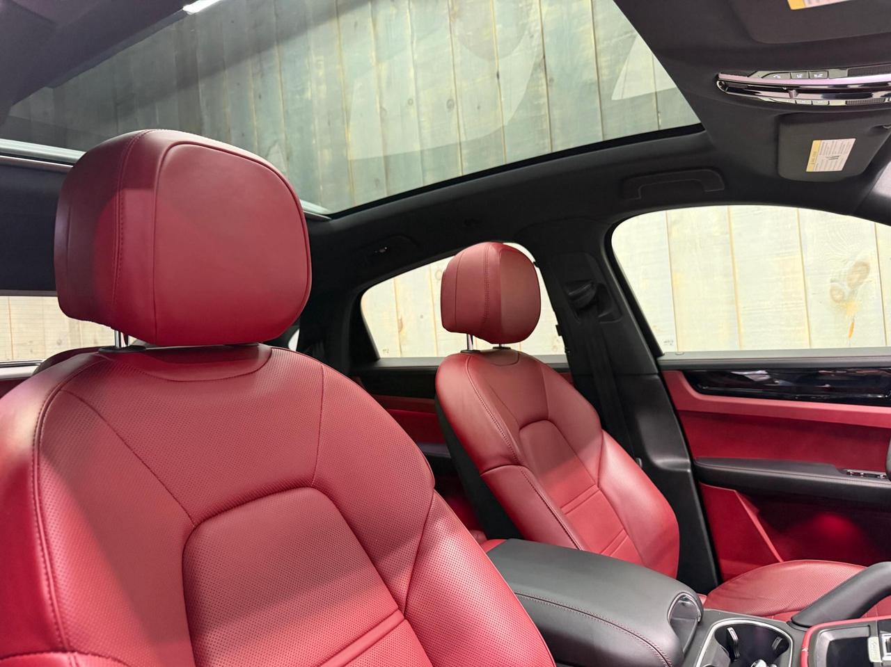 2020 Porsche Cayenne Coupe AWD Photo