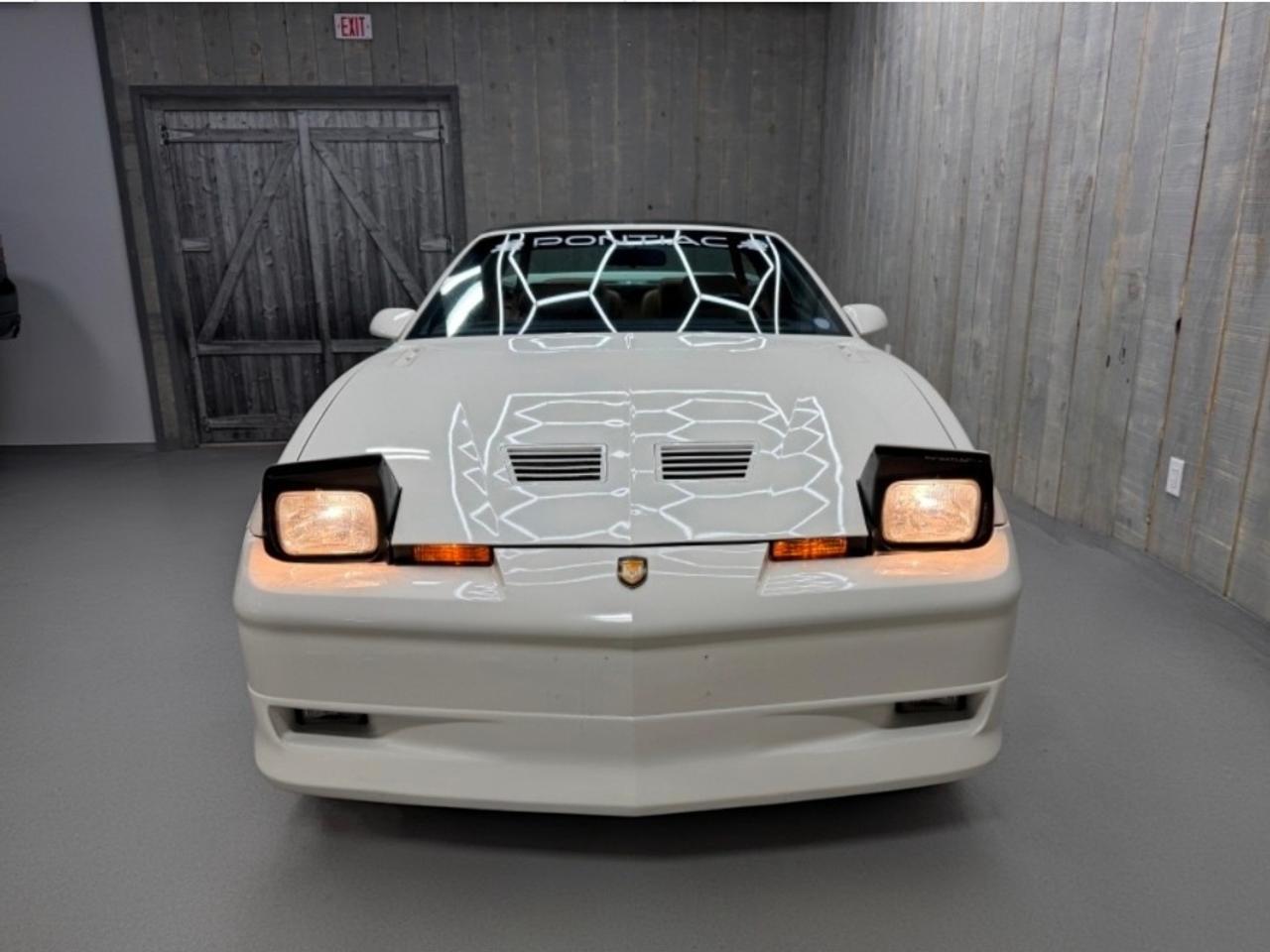 1989 Pontiac Firebird Trans Am GTA SE Turbo Official Pace Car Photo
