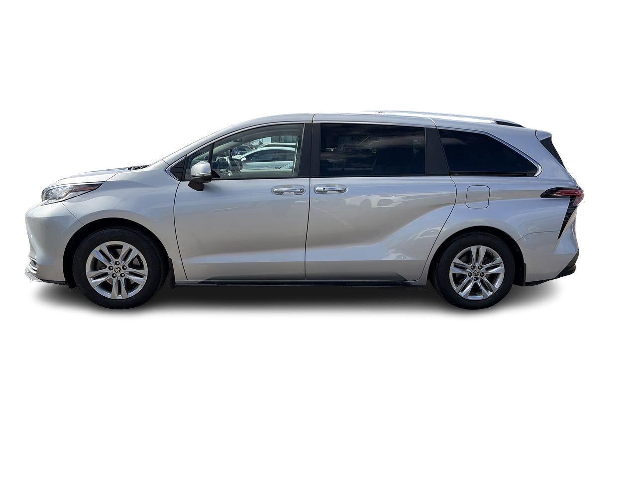 2022 Toyota Sienna Limited 7-Passenger 2 Tire Sets   7 Lthr Seats   3 Photo