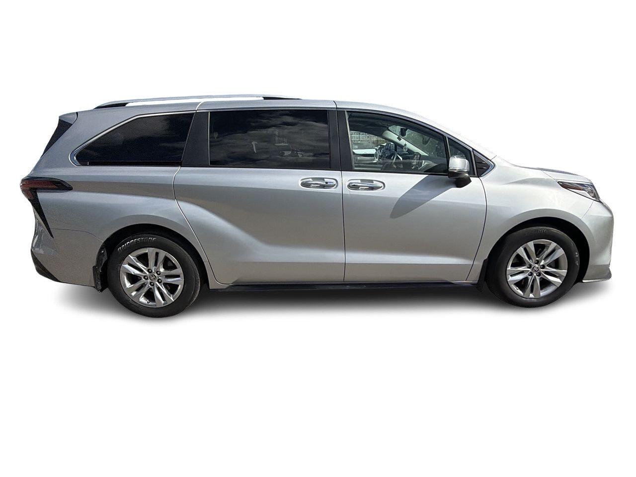 2022 Toyota Sienna Limited 7-Passenger 2 Tire Sets   7 Lthr Seats   3 Photo