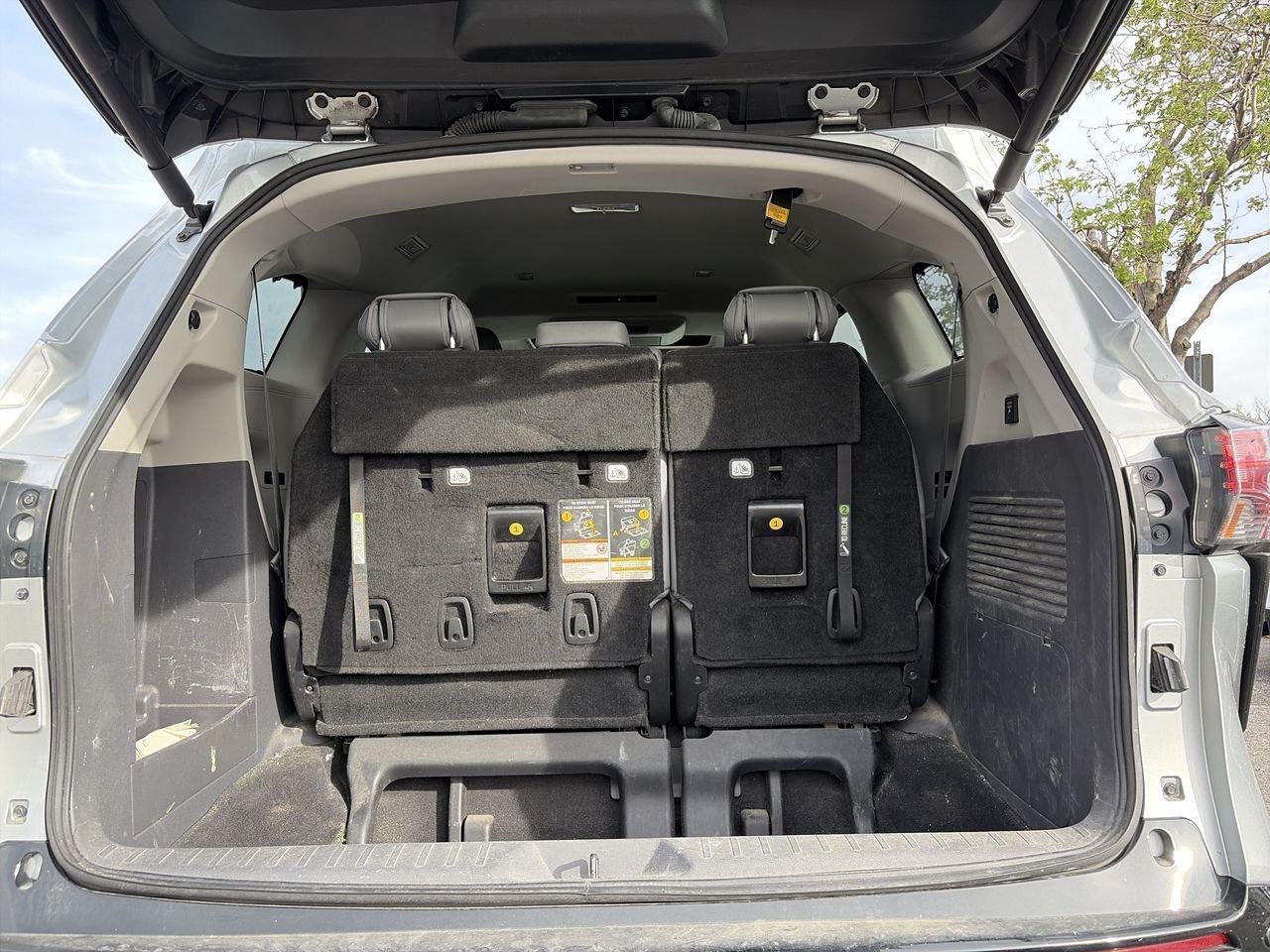 2022 Toyota Sienna Limited 7-Passenger 2 Tire Sets   7 Lthr Seats   3 Photo