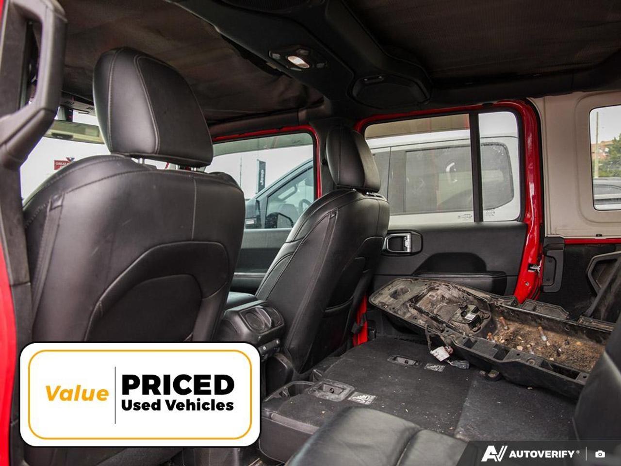 2018 Jeep WRANGLER UNLIMITED Sahara 4dr 4x4 Photo