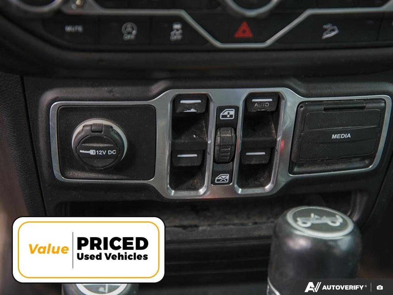 2018 Jeep WRANGLER UNLIMITED Sahara 4dr 4x4 Photo