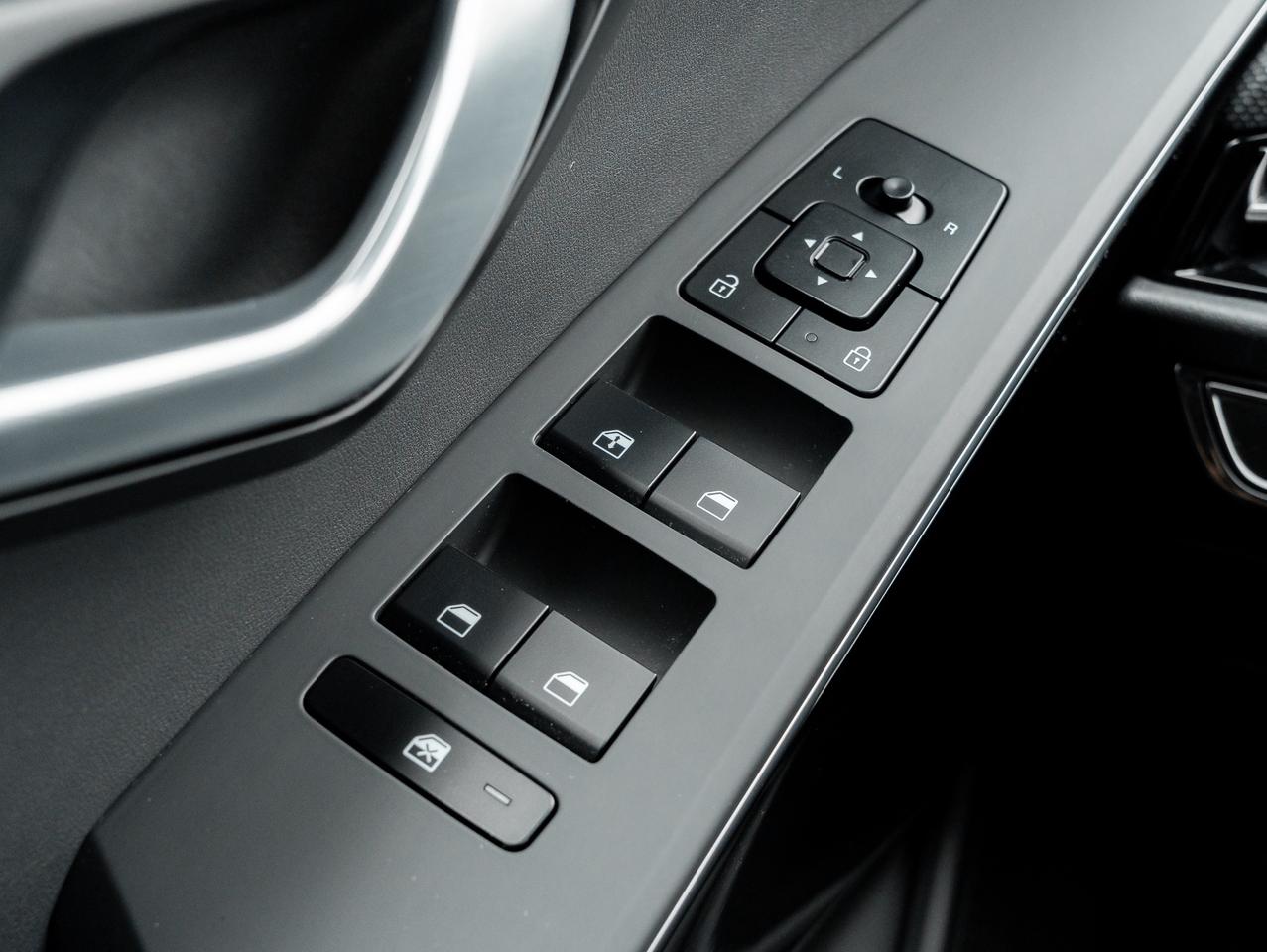 2023 Kia Niro EV Premium 4dr Front-Wheel Drive Sport Utility Photo