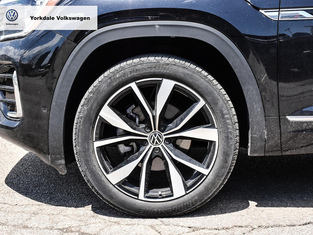 2024 Volkswagen Atlas EXECLINE Photo