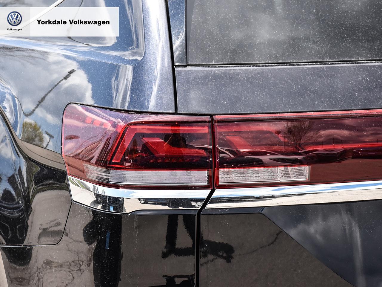 2024 Volkswagen Atlas EXECLINE Photo