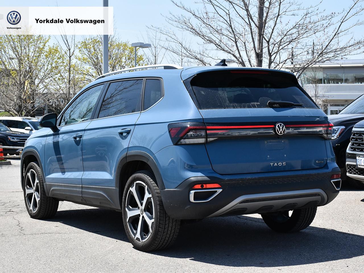 2025 Volkswagen Taos  Photo3