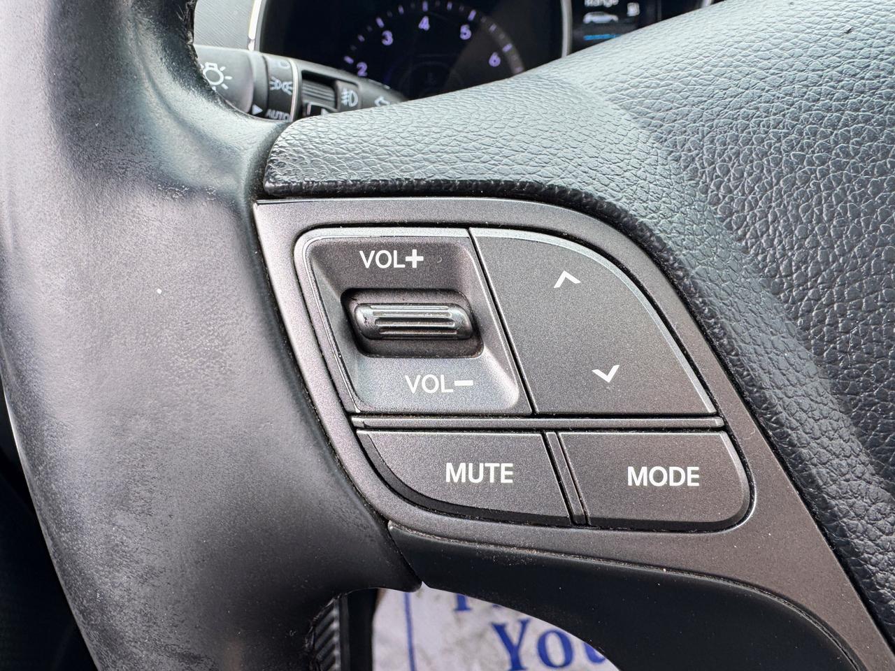 2013 Hyundai Santa Fe GLS Photo