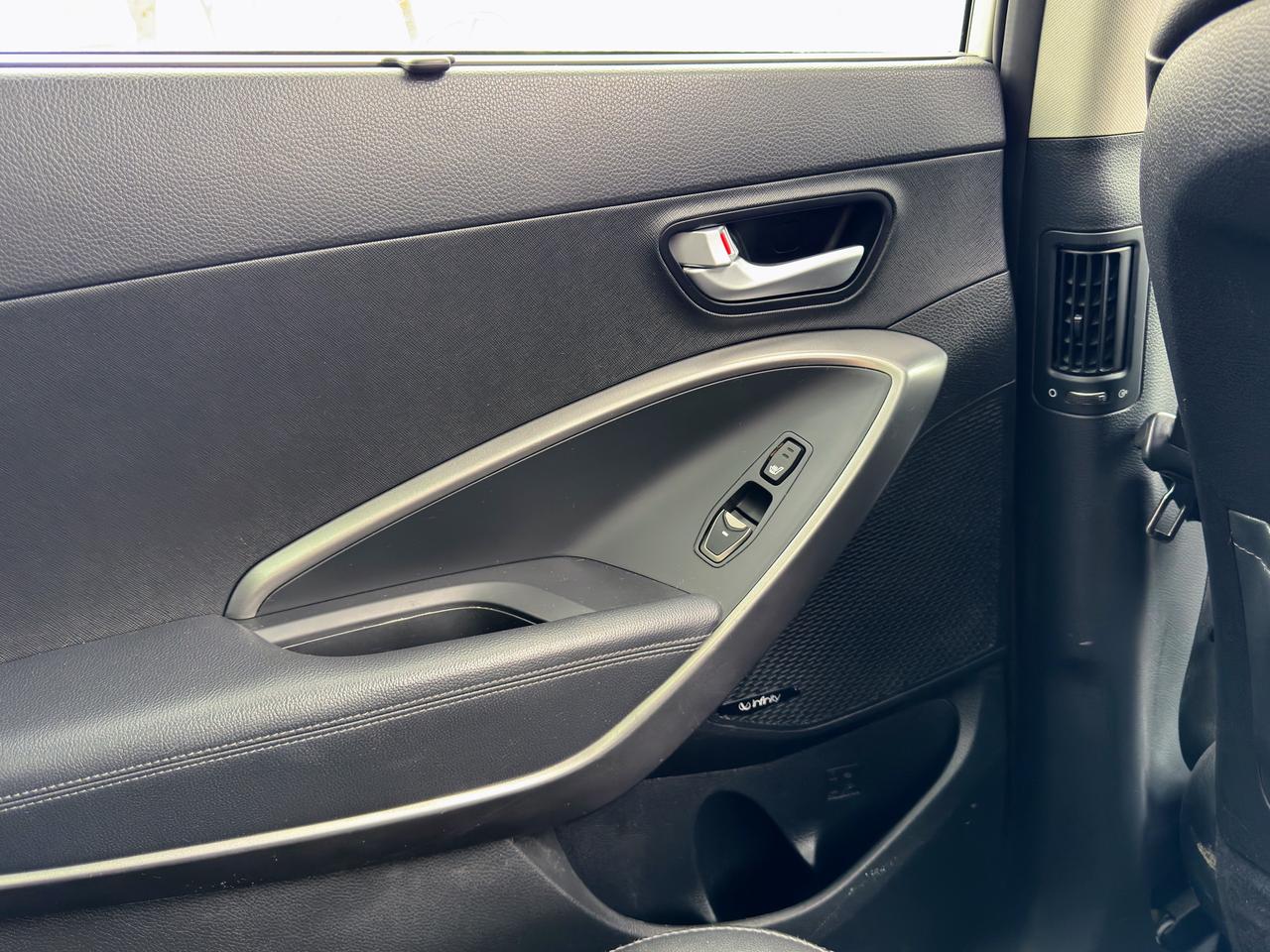 2013 Hyundai Santa Fe GLS Photo