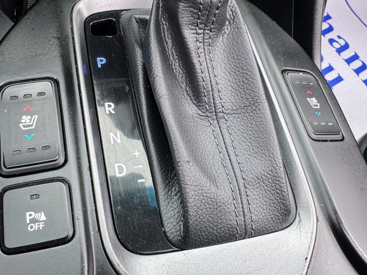 2013 Hyundai Santa Fe GLS Photo