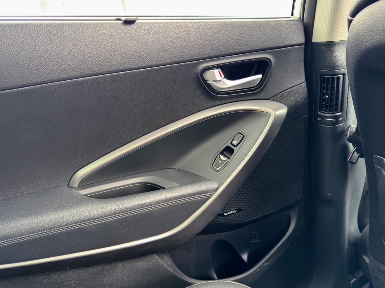 2013 Hyundai Santa Fe GLS Photo