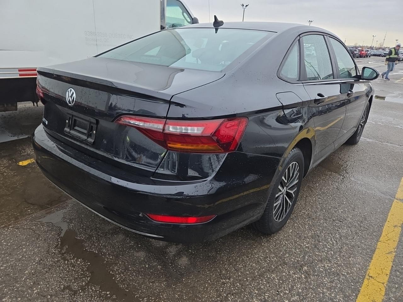 2019 Volkswagen Jetta Highline l 1.4L l 4Cyl l FWD l Auto l Carplay l Photo