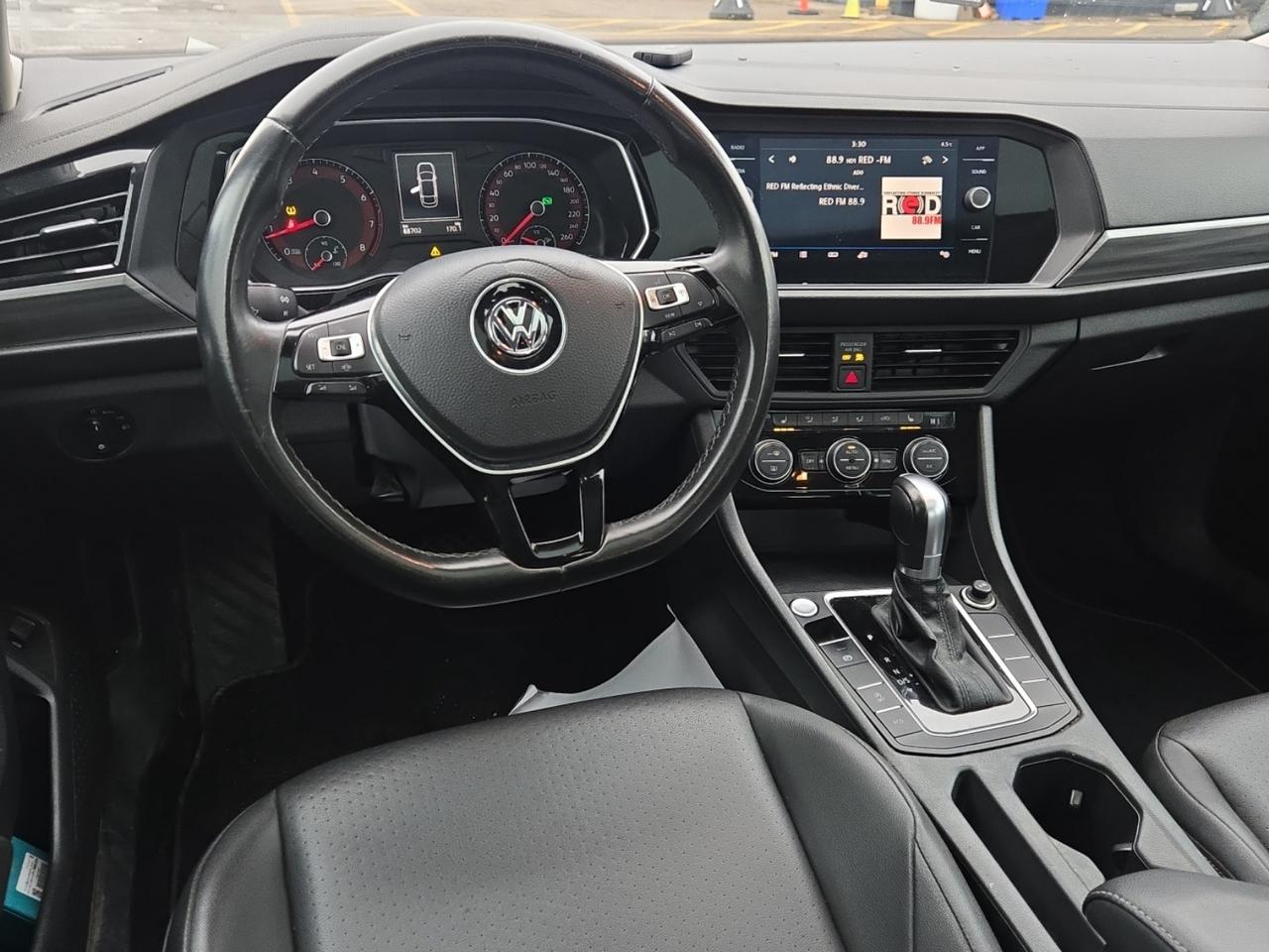 2019 Volkswagen Jetta Highline l 1.4L l 4Cyl l FWD l Auto l Carplay l Photo