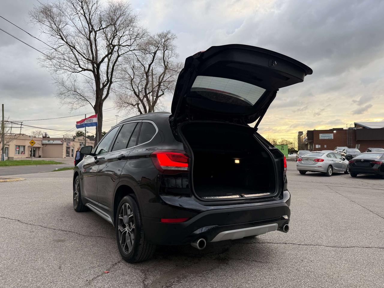 2020 BMW X1 No Accidents l AWD l Pano Roof l 2 Keys l Photo
